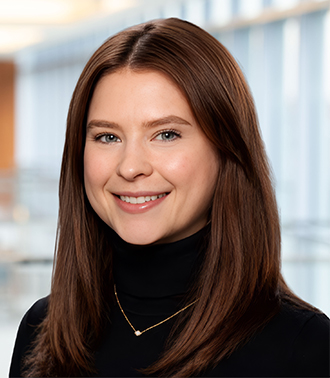 Lauren Schwarze Headshot